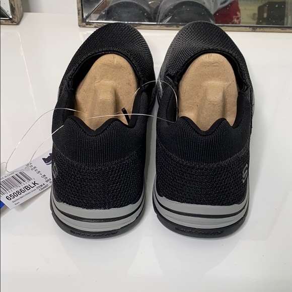 ‼️ 🆕 Skechers Relaxed Fit Shoes ‼️ - Picture 5 of 7